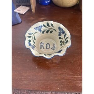 2008 -Strawtown Pottery-Indiana-Tan/Blue Floral Stoneware Bowl Fluted Edge